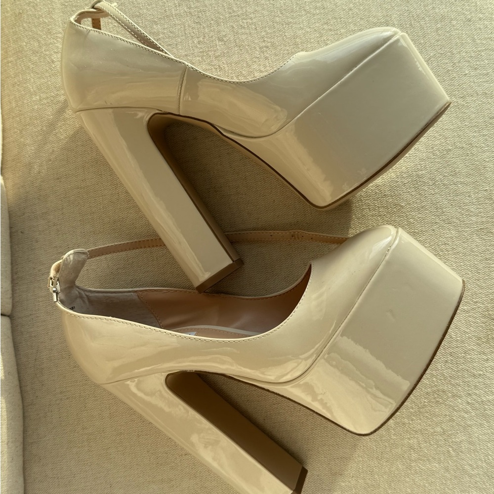 Steve Madden Glossy Cream Platform Heels